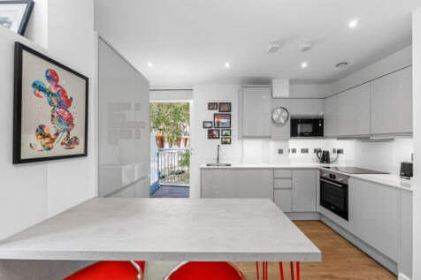 Reception/Kitchen