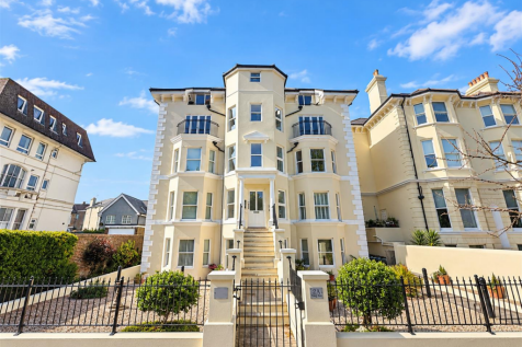 yew tree court.png