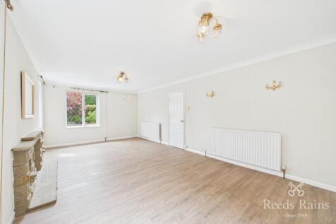 Woodcross Garth, Morley, Leeds, West Yorkshire, LS27 photo 3