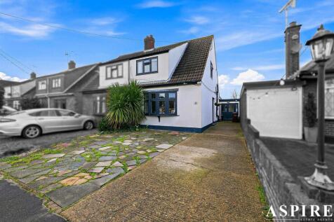 Benfleet, SS7 - property photo