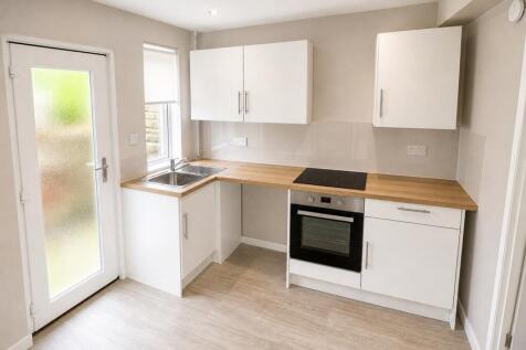Westcliff, Dumbarton, G82 photo 3