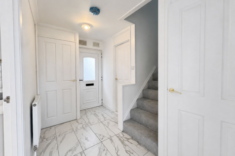 Millard Close, Basingstoke, RG21 photo 4