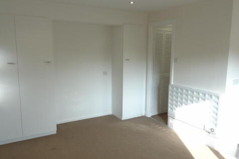 Duddon Close, West End, Hampshire photo 3