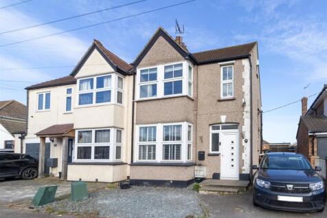 Benfleet, SS7 - property photo