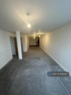 Court House, Bury, BL9 photo 3