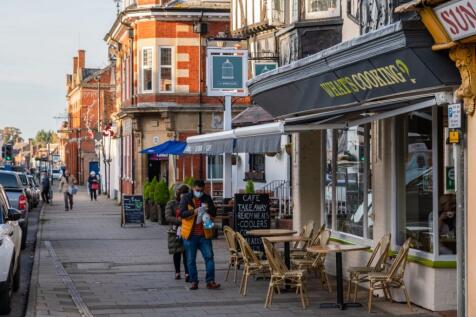 Thame Town Centre