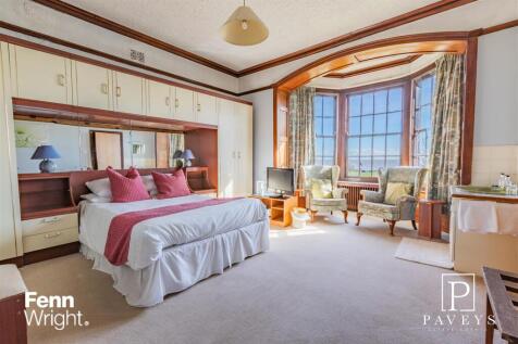 FIRST FLOOR ACCOMMODATION