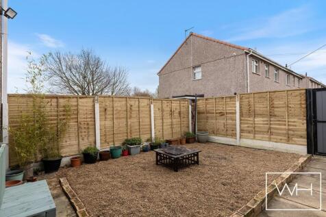 48 Eskerdale Walk, S