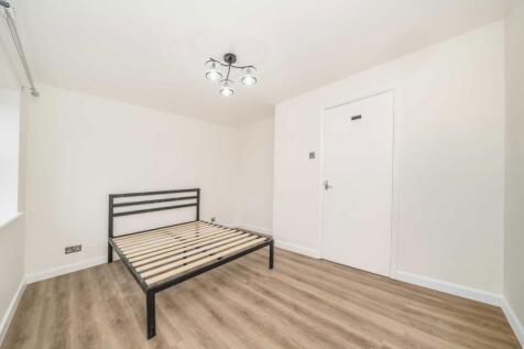 Henry Doulton Drive, Tooting photo 4