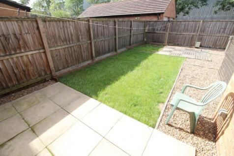 86 Mountbatten Way REAR.JPG