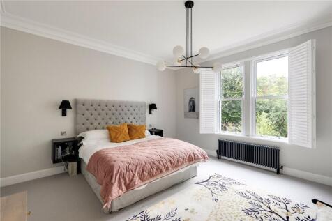 5 bed, 3 bath Semi-Detached in Bristol - Photo 7