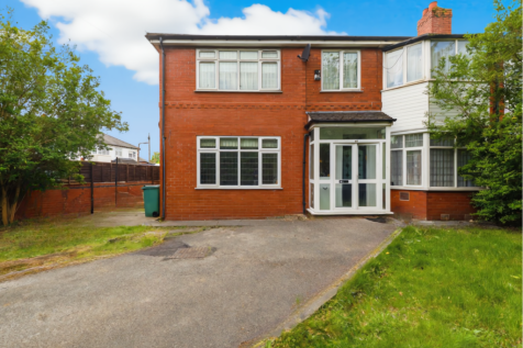 85 Bury Old Road