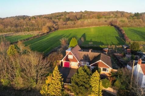 Bromsgrove Road Clent 1.jpg