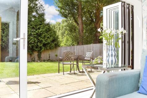 External Lifestyle Photograph