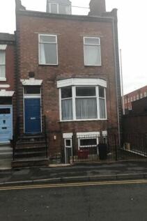 4-bed terraced on Church Street, Leamington Spa, Warwickshire, CV31, £1,375/mo