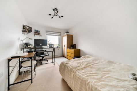 1384610-6-69285c9...