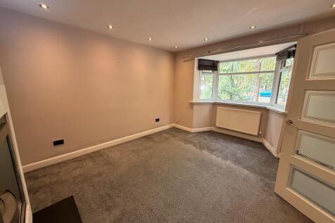 Moreton Road, Wistaston photo 3