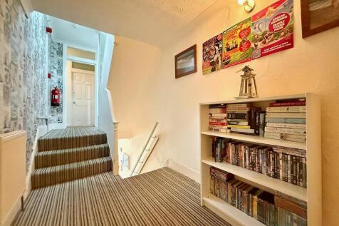 First Floor Spacious Landing