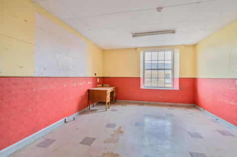 1299476-3-6835df9...