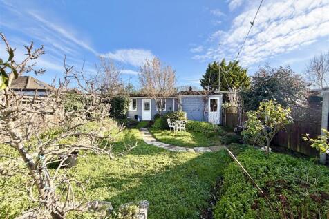 Rear garden with studio/annexe