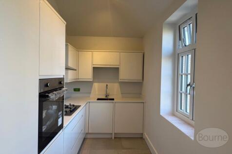 Anyards Road, Cobham, Surrey, KT11 photo 3