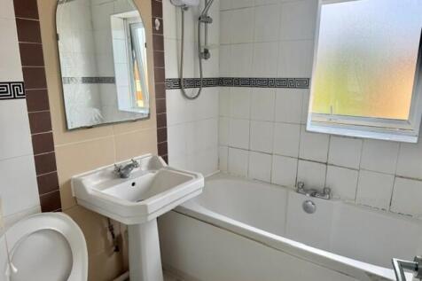 Elderberry Gardens, Witham, CM8 2PT photo 4