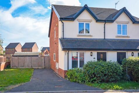 Frodsham, WA6 - property photo