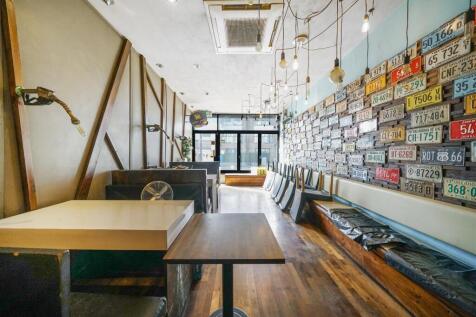 Bar &amp; restaurant
