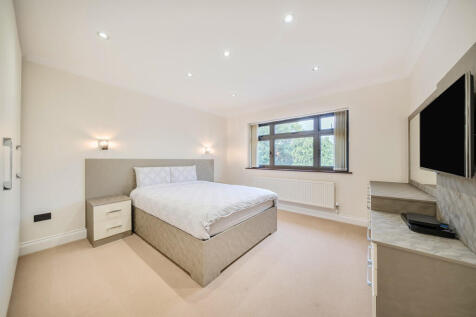 1358402-19-68e013...