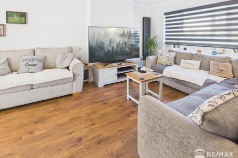 Living Room / Diner