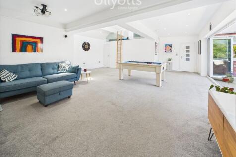 Family/Garden Roo...