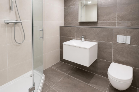 Main Shower Room