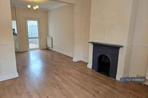 Lounge Dining Area