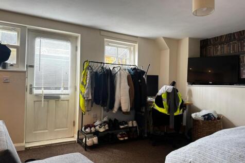 1A Hewlett Road, Cheltenham, Gloucestershire, GL52 6DE photo 4