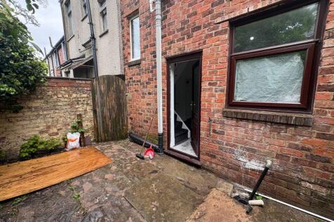 External Rear Yard