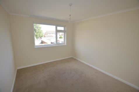 Monkton Crescent, Poole BH12 4DB photo 5