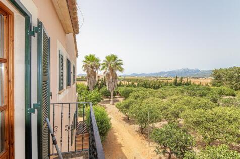 VILLA FOR SALE IN THE COUNTRYSIDE 