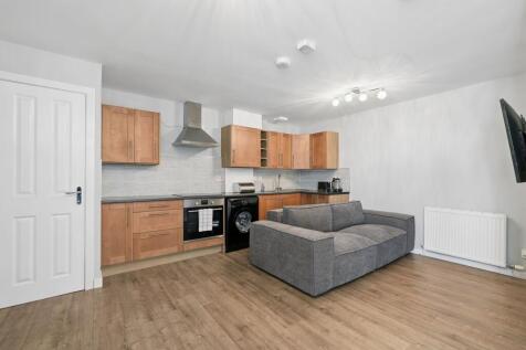 Kitchen/ Lounge