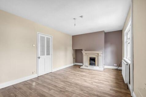 Gisburn Road, Barnoldswick, Lancashire, BB18 photo 3