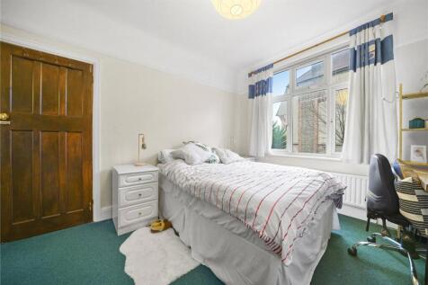 property in Fishponds Road, 
Tooting, SW17