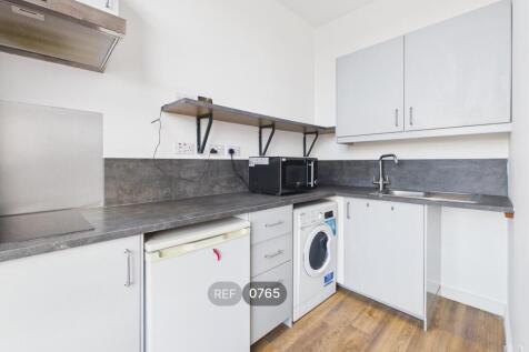 Kitchen/Living area