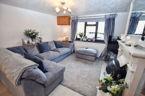 Lounge 1