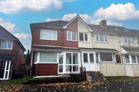 30 bed, 12 bath Detached in Birmingham - Photo 4