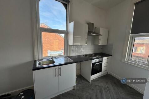 Maxwell Street, Featherstone, Pontefract, WF7 photo 2