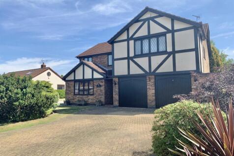 5-bed detached on Ruby Gardens Kirkby-in-Ashfield Nottinghamshire., £1,600/mo