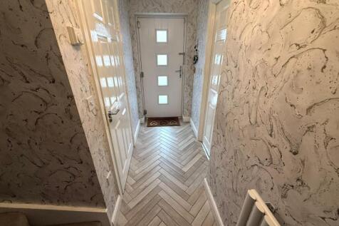 Entrance Hallway.jpeg
