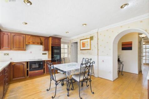 CAM03830G0-PR0184...