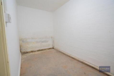 7 Bradman Road-28.jpg