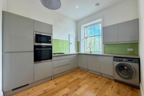 Cresswell Terrace, Uddingston, Glasgow, South Lanarkshire, G71 photo 3