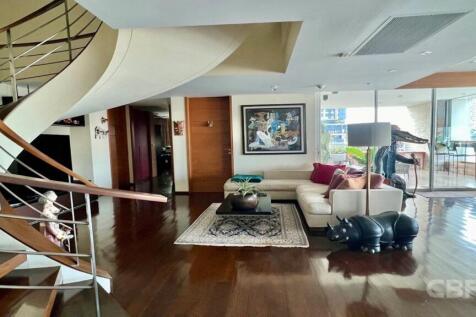 The Park Chidlom - Living Room